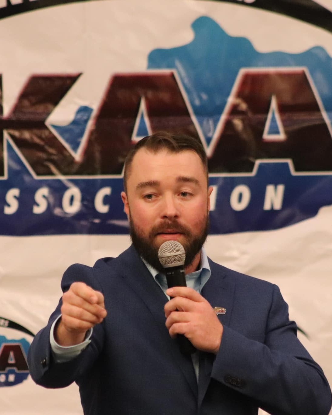 dustin mallory auctioneer calling an auction