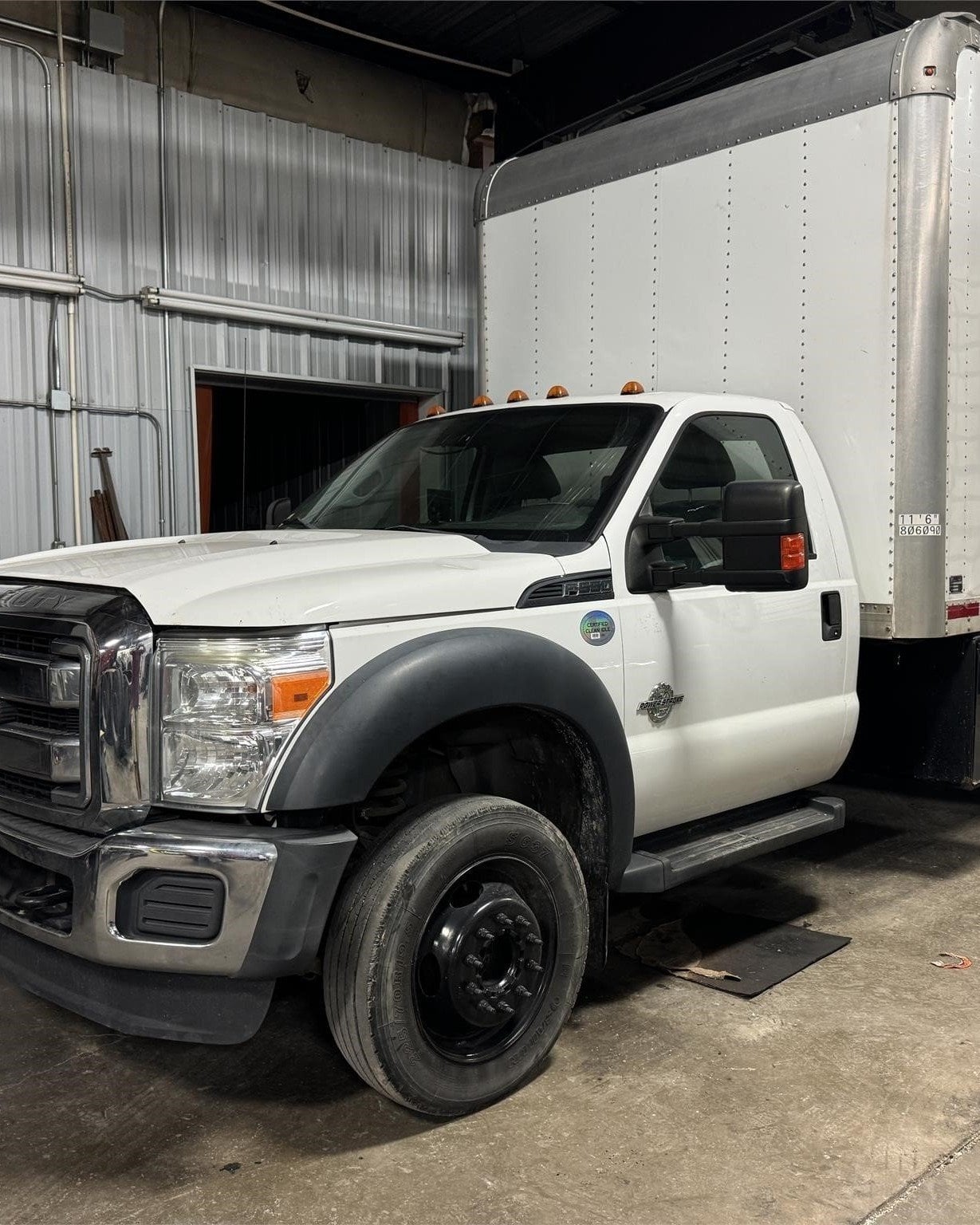 ford box truck for auction