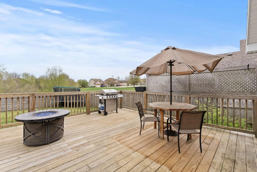 127 meadowcrest dr 10