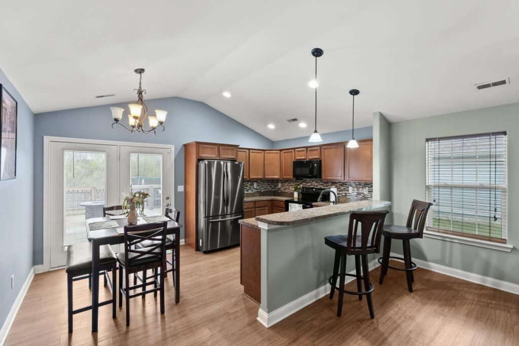 127 meadowcrest dr 4