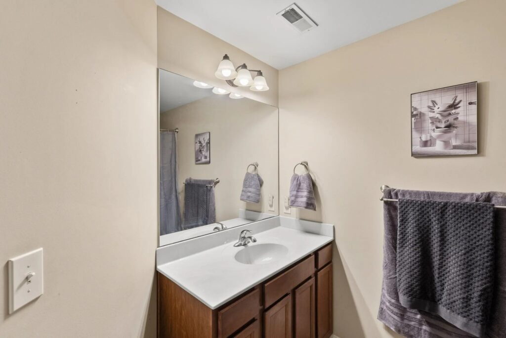 127 meadowcrest dr 9